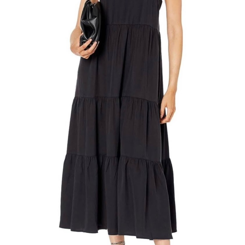 Elegant Black Maxi Dress